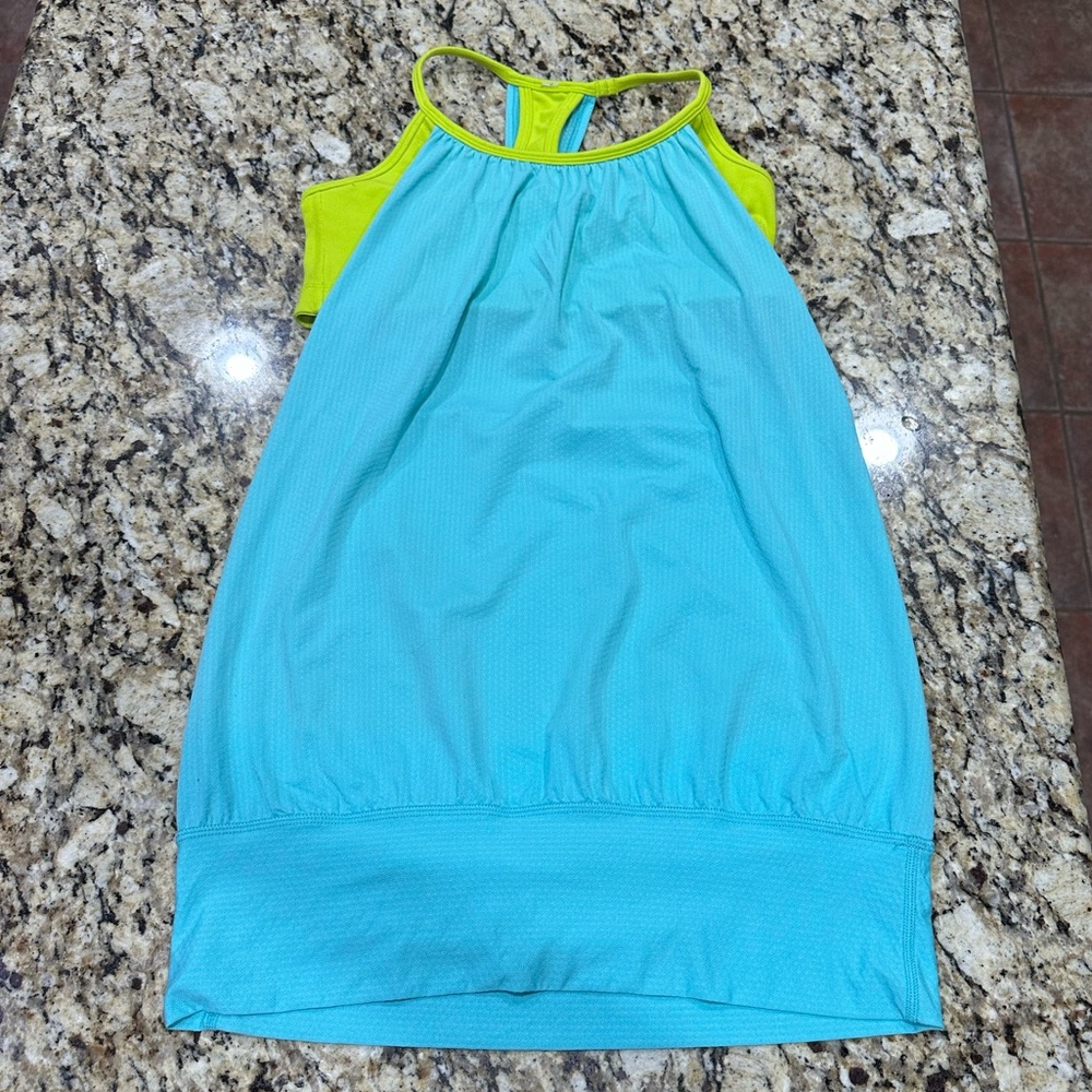 Lululemon turquoise and lime green tank Size 4